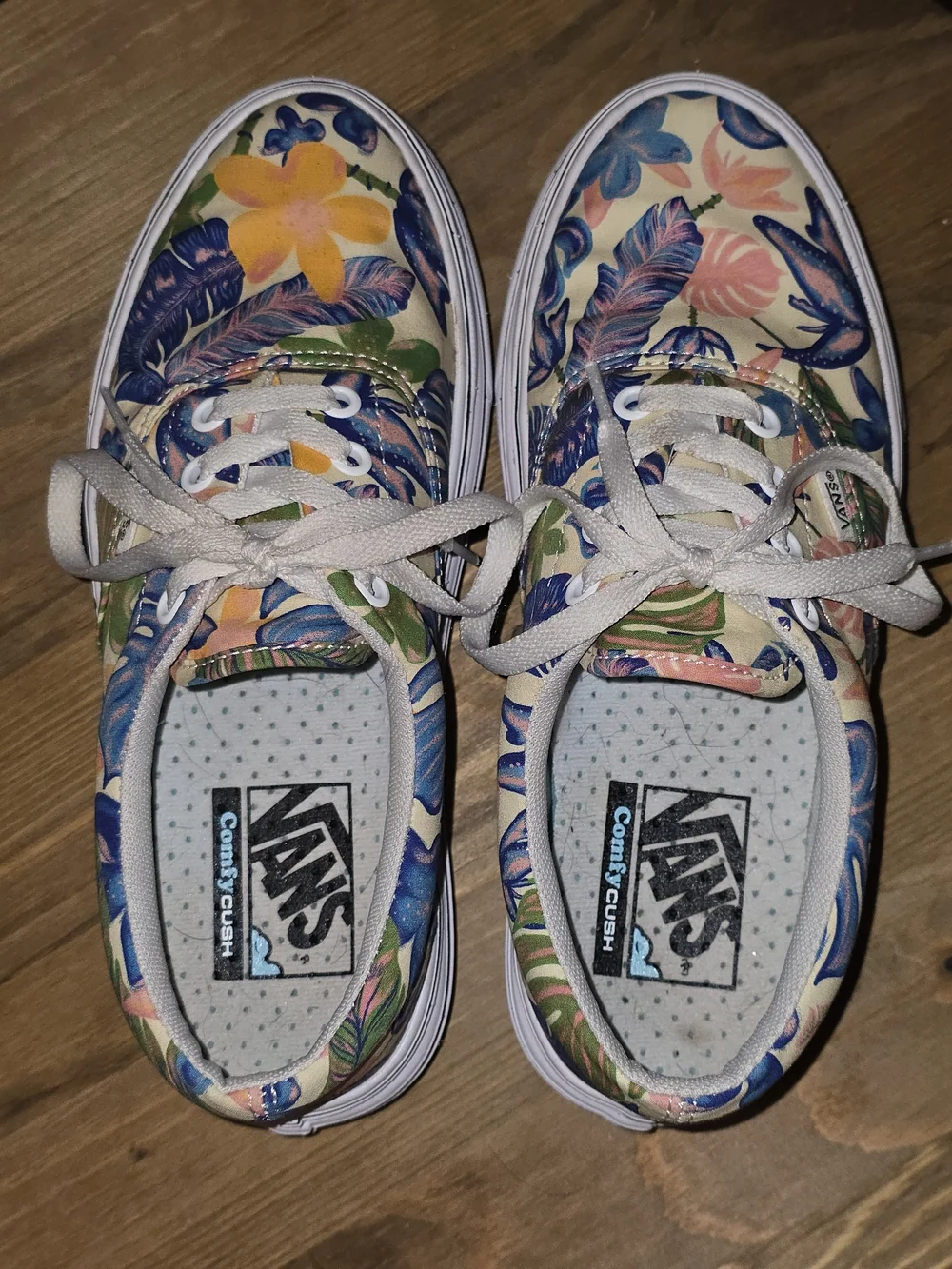 VANS Super ComfyCush Era Tropical Mellow Yellow/True White Floral Sneakers W7